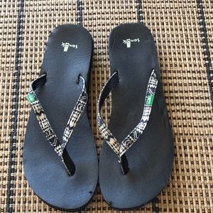 Sanuk flip flops
